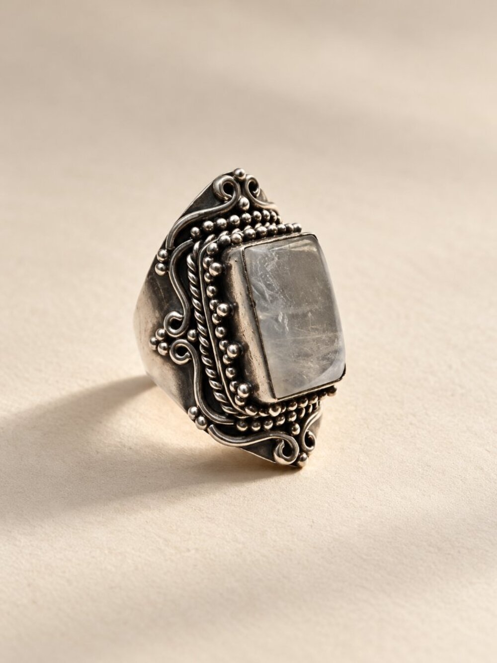 STERLING SILVER MOONSTONE RING